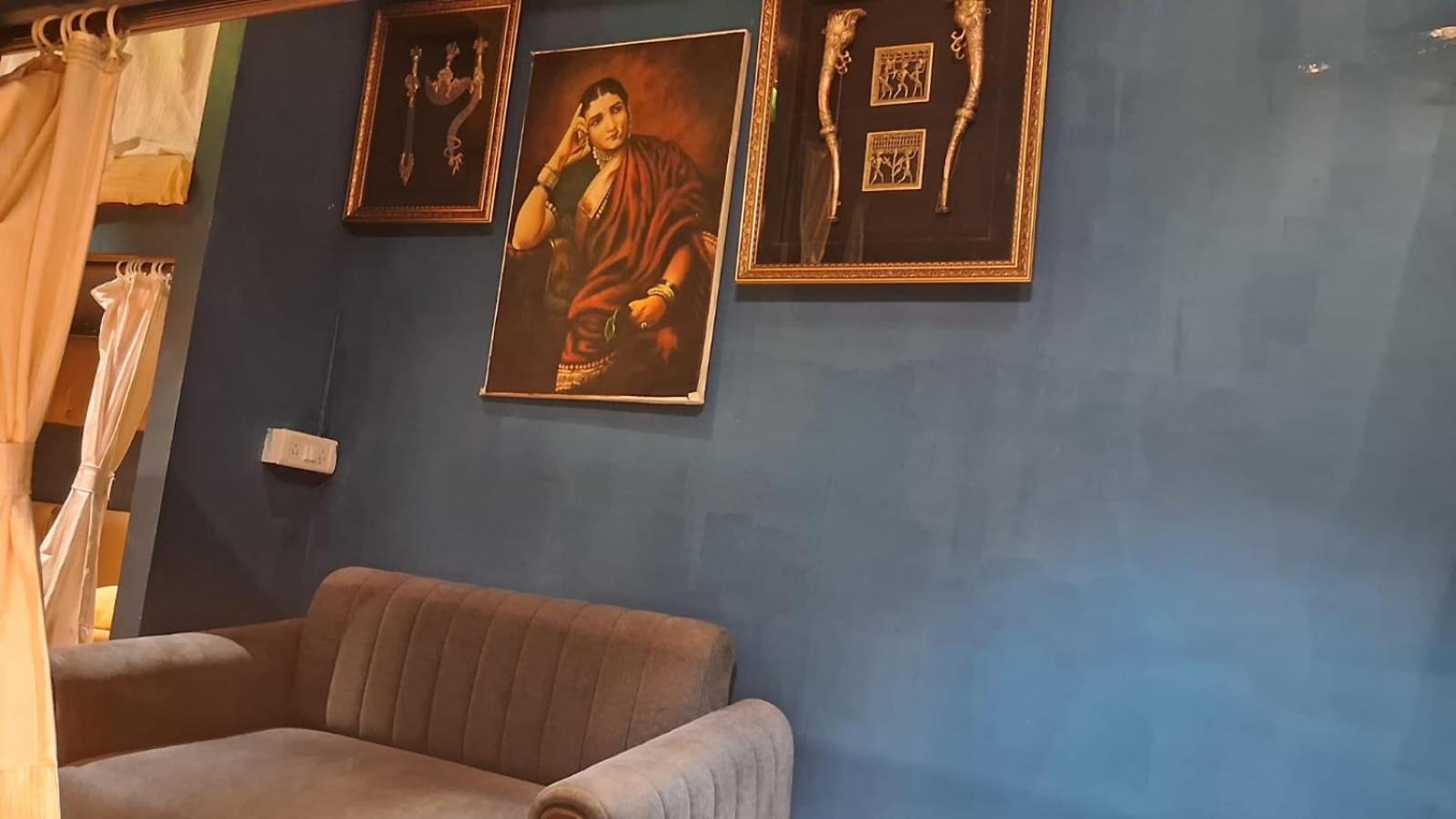 Sinhassan Dormitory Hostel Juhu มุมไบ ภายนอก รูปภาพ